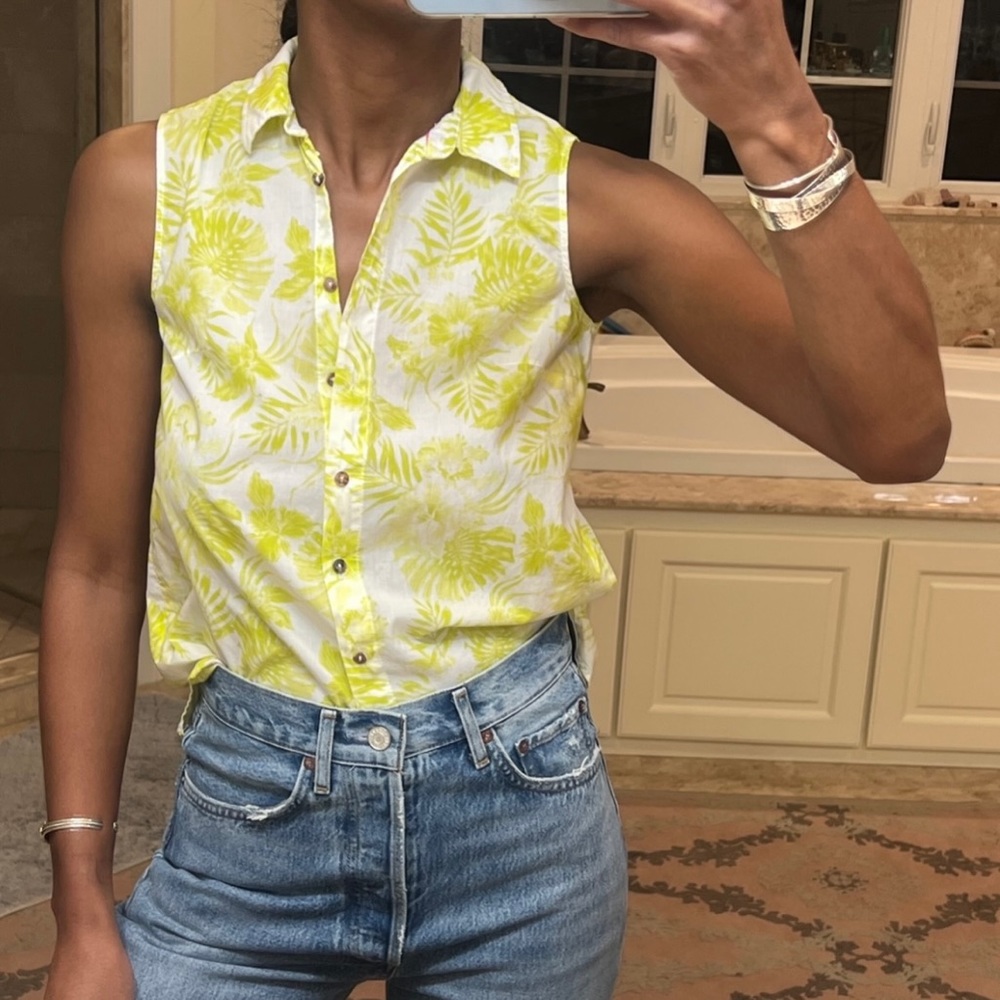 Tropical Sleeveless shirt